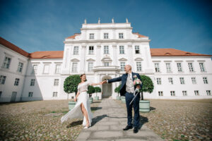 wedding photographer berlin prague destinations photoshooting with professional photographer photo walking
