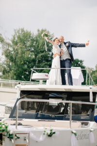 wedding photographer berlin prague destinations photoshooting with professional photographer photo walking