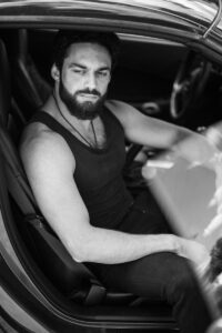 Photos for dating Berlin individual Tinder photoshoot Dating Fotos Berlin vom Fotograf Tinder Fotograf aus Berlin für Online Dating Fotos