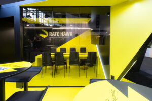 Looking for a professional photographer in Berlin to capture your exhibition or trade show?