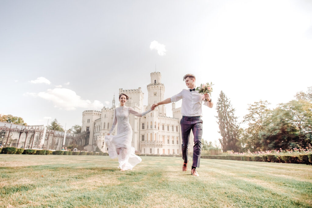 wedding in chateau rustic wedding fine art wedding photography summer wedding photographer in berlin prague wedding photography hochzeit im schloss rustikale hochzeit feine kunst hochzeitsfotografie sommer hochzeitsfotograf in berlin prag hauptfotografie свадьба в шато рустикальная свадьба файн арт свадбеные фотография лето свдебный фотограф в берлине праге свадебная фотографи