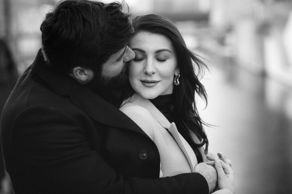 love story photography shooting in berlin photographer save the date couple photo session