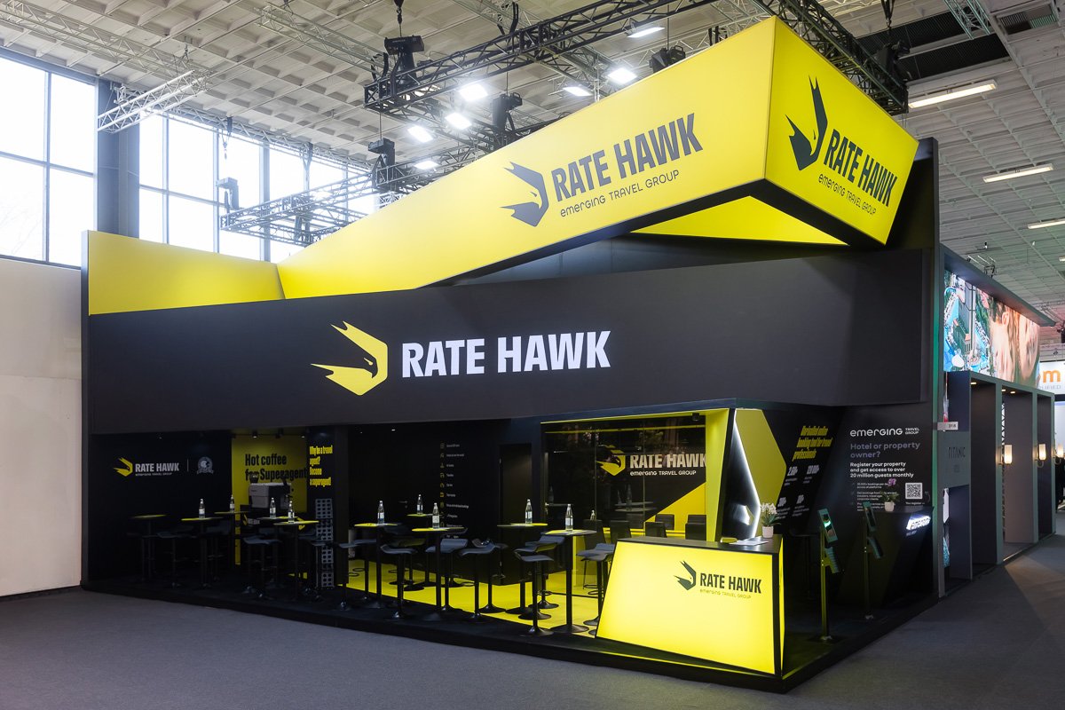 Looking for a professional photographer in Berlin to capture your exhibition or trade show?